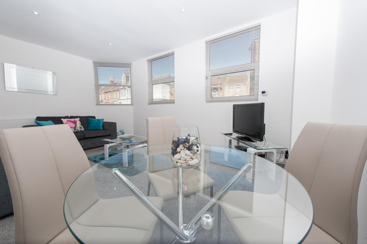 רמסגייט Two Bed Ground Floor Apartment, Sleeps Six, Free Parking And High Speed Wifi מראה חיצוני תמונה